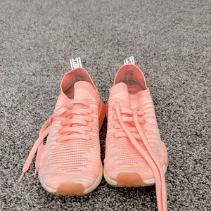 Adidas NMD R1 STLT tennis shoes